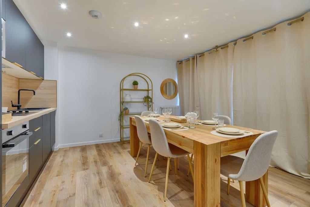 Welcome To Forest House Marly-le-Roi Buitenkant foto